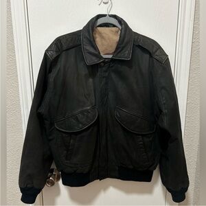 Hunt Club Vintage 80s Black Leather Bomber Jacket Men’s Size 42R